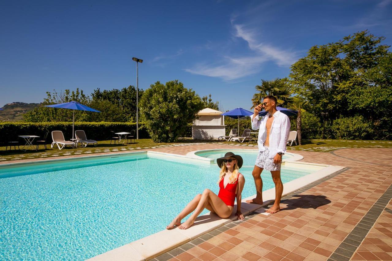 Country Hotel & Resort I Calanchi Ripatransone Eksteriør billede