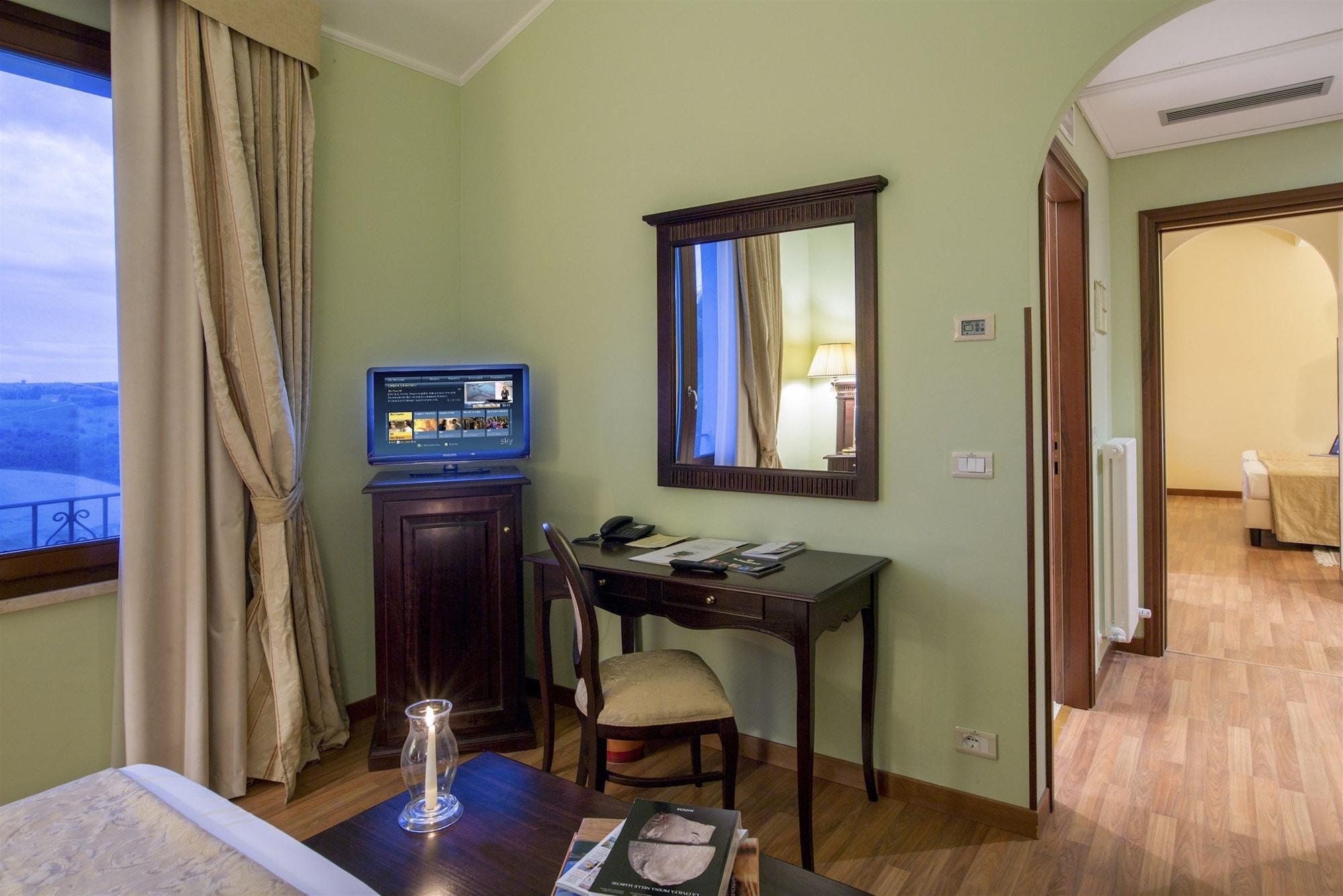 Country Hotel & Resort I Calanchi Ripatransone Eksteriør billede