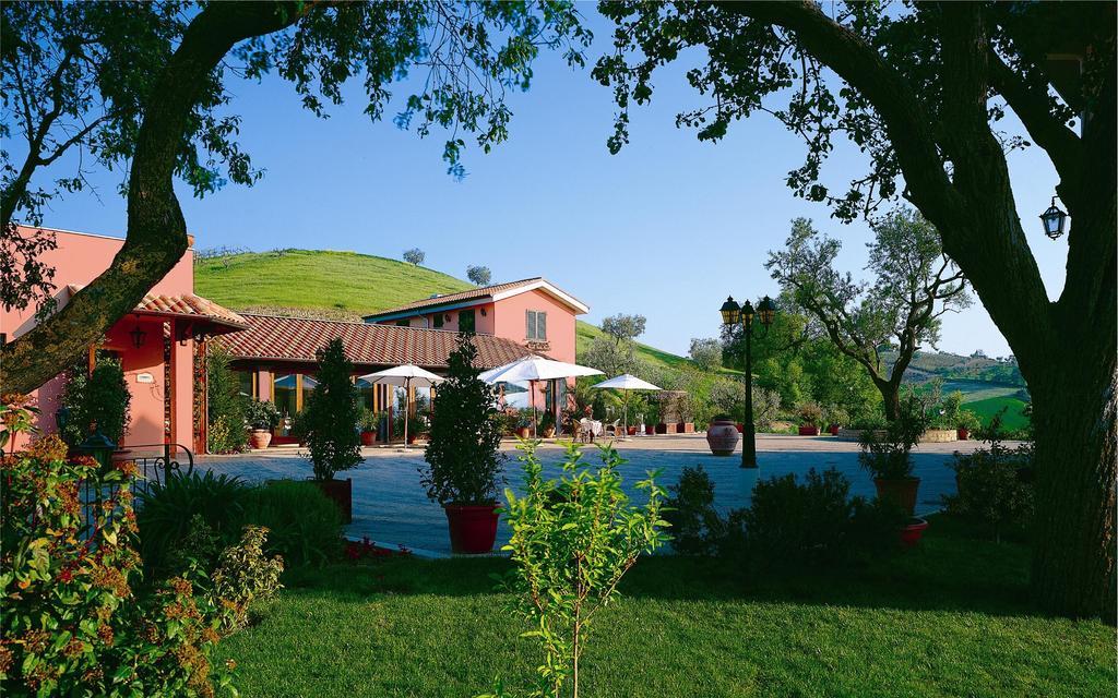 Country Hotel & Resort I Calanchi Ripatransone Eksteriør billede